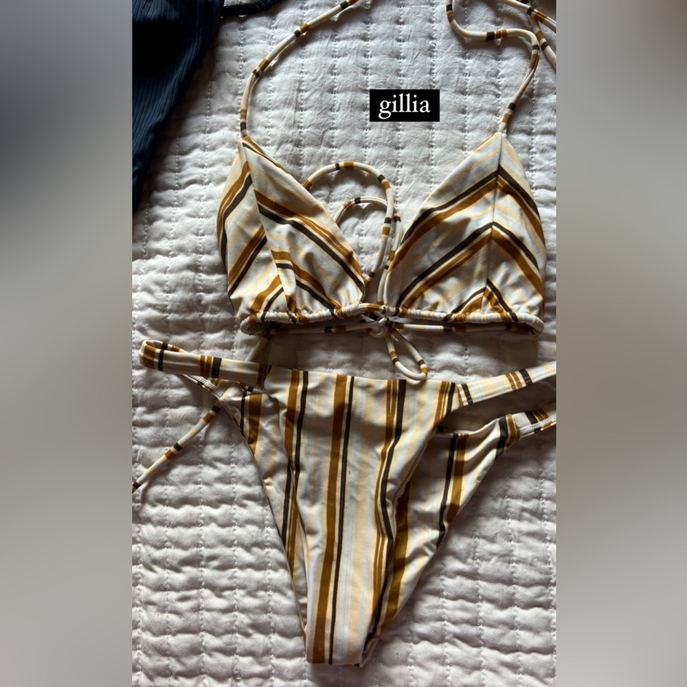 Like new GILLIA bikini 💥🌙